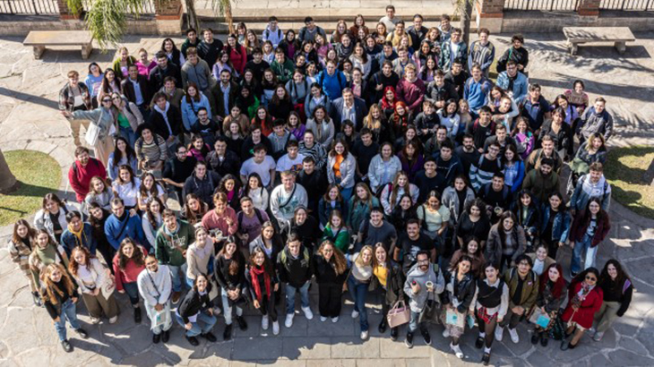 La UNL les dio la bienvenida a cien estudiantes de intercambio