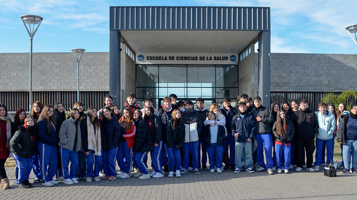 Visita de Escuelas Secundarias en el Campus Universitario de la UNO